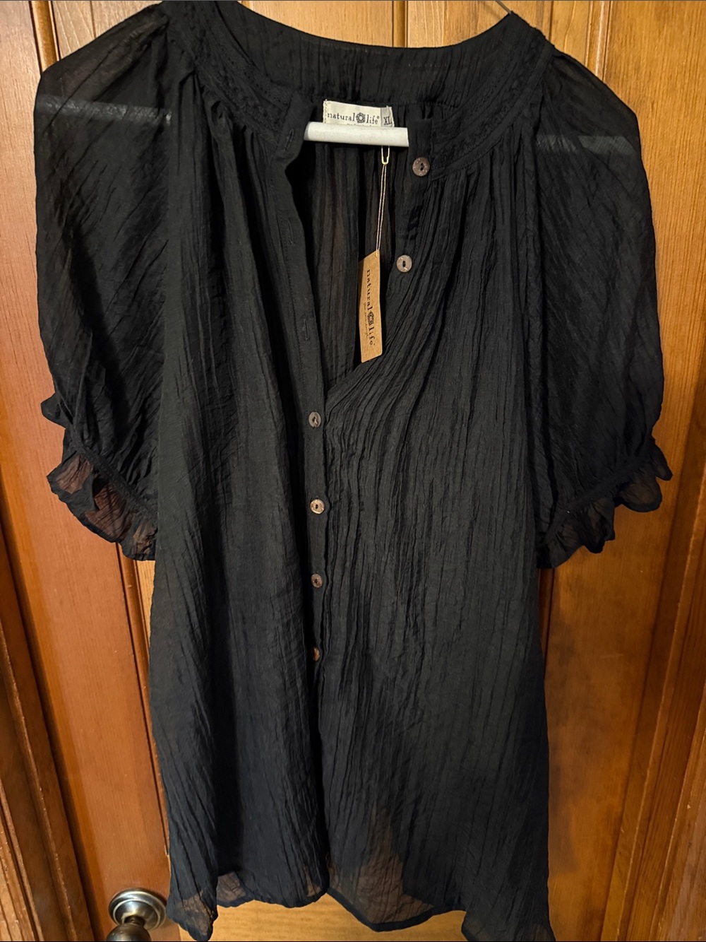 NATURAL LIFE XL Black Crinkle Button-Front Women's Blouse